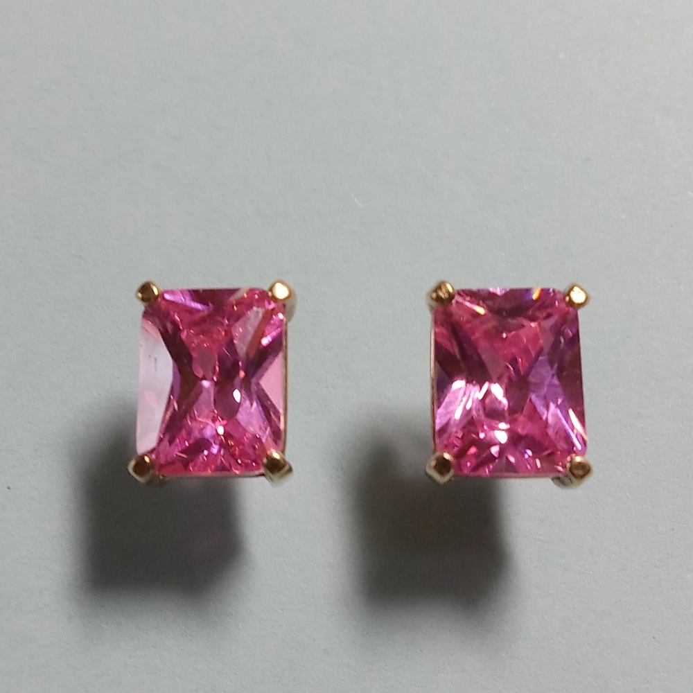 Pink Diamond Stud Earring